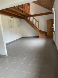 APPARTEMENT - SENONES -  2 pi�ces (55 m�) :: Loyer mensuel : 400,00 &euro;uros