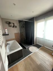 APPARTEMENT - SAINT-DIE -  4 pi�ces (110 m�) :: Loyer mensuel : 920,00 &euro;uros