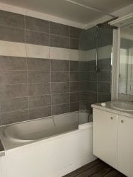 APPARTEMENT -  SENONES -  3 pi�ces (68 m�) :: Loyer mensuel : 425,00 &euro;uros